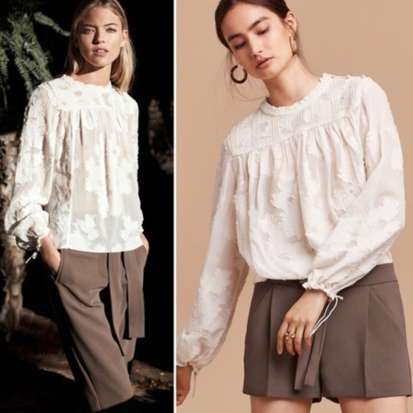 𝅺ARITZIA Wilfred Lourdes Appliqué White Lacey Blouse XS - Picture 10 of 11